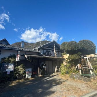 ここの蕎麦屋やってたら、入ってみたかった