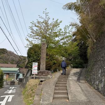 神武寺を経由して鷹取山へ行きます
終盤にくると坂道がキツくなります（笑）