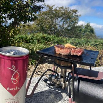 イチボ×白飯バウンドは
叶わずも赤ワインでリカバリー🍷

イチボに山わさび＆赤ワインは相性◎❗️
肉にうるさいのづさんも納得の赤身でした✨