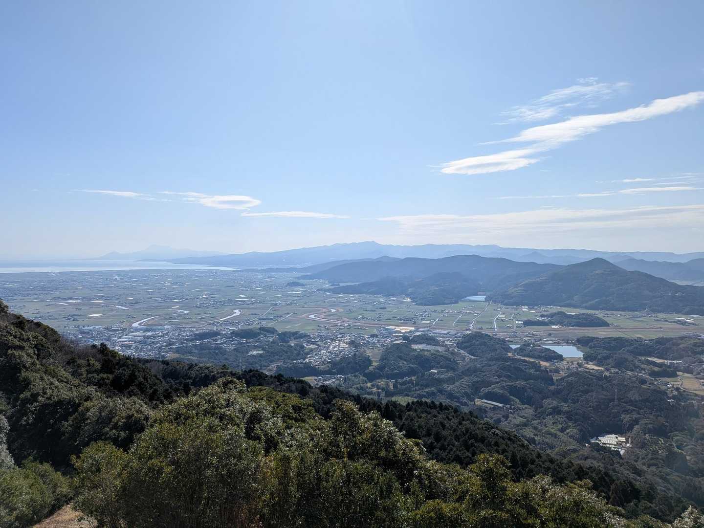 展望台からの眺望。多良岳経ヶ岳〜普賢岳を見渡せます