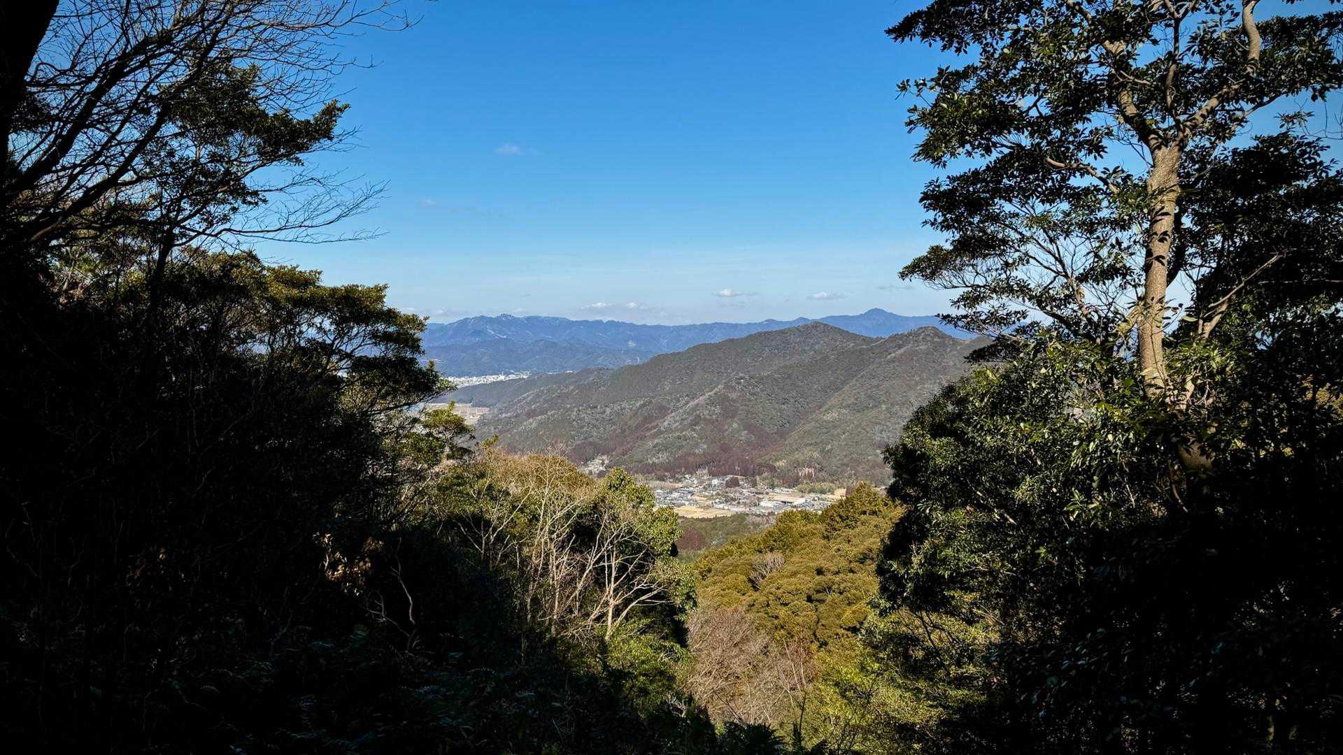 帰路 ５号目付近の“入角地蔵”付近の展望スポットより“木立地区”方向👀