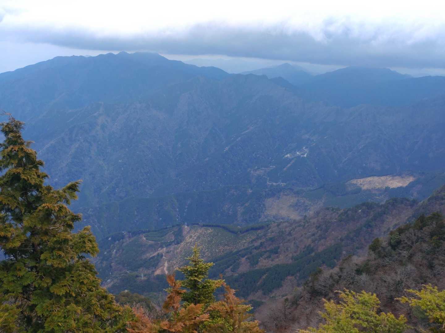 西赤石山？