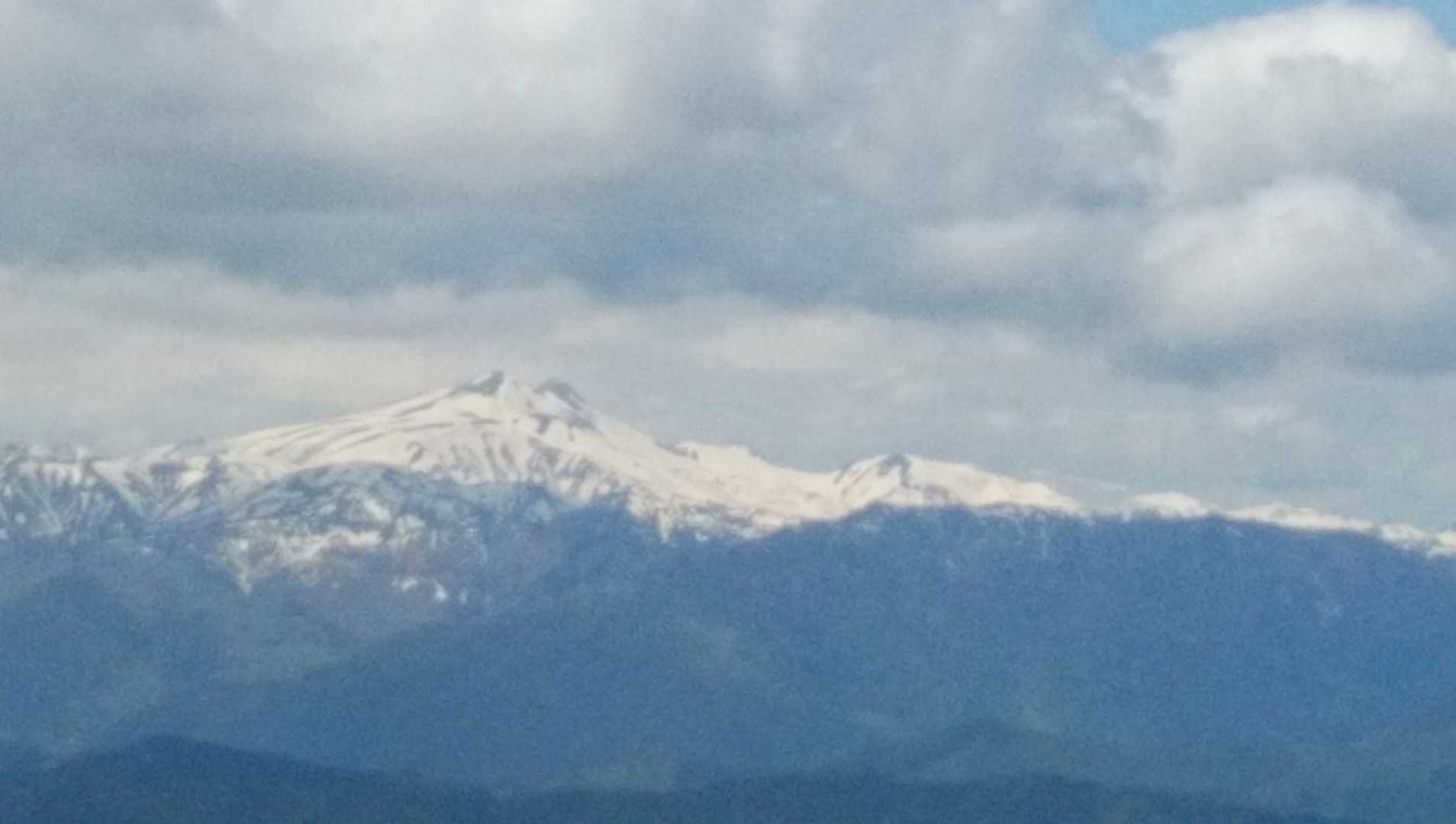 下ってくる途中で、晴れてきて、雲が取れてきてる✨