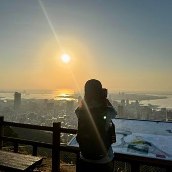 錨山⛰️からの景色
朝日🌅が海面に反射してキレイ🪞