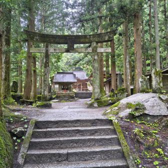 竹宇駒ケ岳神社