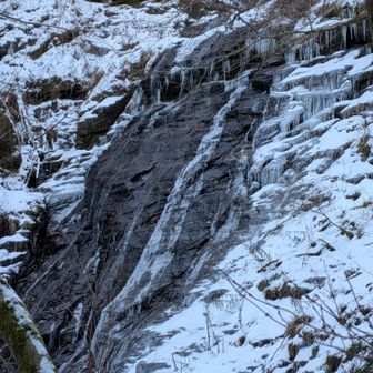 実は展望ポイントっぽい表示されてるとこから少し上がったとこからのが良かったり。