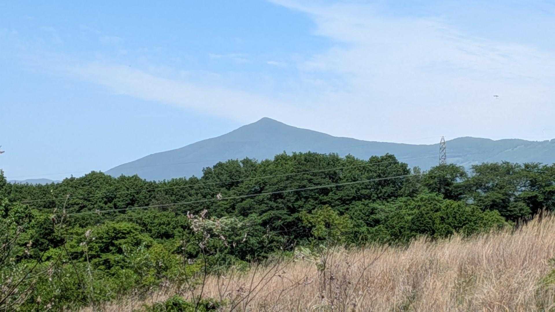 ピラミダルな山容の姫神山⛰️
おつかれ山でした🤗
