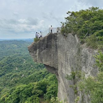 地獄のぞきは撮影待ちの長〜い行列が出来てたので、あそこへ行くのは諦めました。鋸山どうなっているの？賑わい過ぎでしょ😅