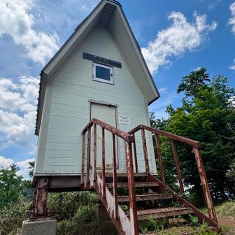 こんなとこにも避難小屋