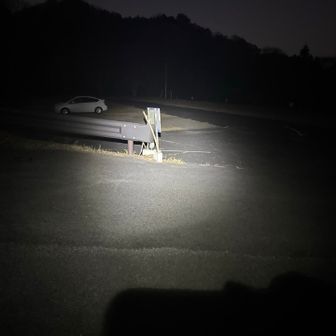 ゴール　駐車地に着きました♪

高見ホルンからの三峰山稜線迄の圧巻な　まるで　裏銀座で見た山々と彼方の槍ヶ岳の　あの感じを思い出す　あの素晴らしい尾根　

御池さんのように霧氷で有名みたいですが
ボクはこれ以上寒いのは　キツそうなので

ヒルが出ない　気候がちょうどいい時に　
また来ます　　


来て　見れて良かった　三峰山北尾根〜 から見る　高見ホルンから続く稜線　高見銀座でした😄☺️ （&高見尾根や主峰に行ってもないのにつけちゃったあだ名でした）