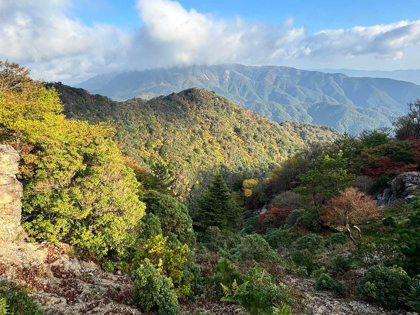 三池岳登山口-三池岳-八風峠-中峠-仙香山-釈迦ヶ岳-北山 周回コースの写真