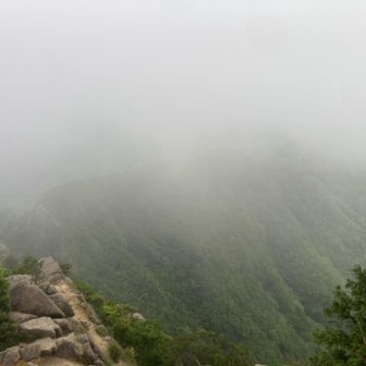 鎌尾根は真っ白