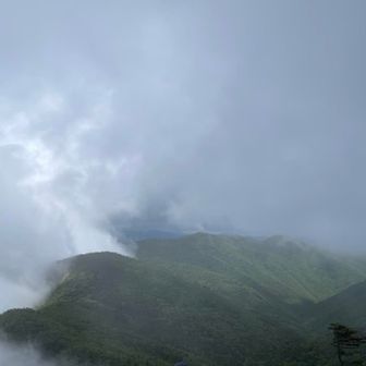 少し雲が取れる