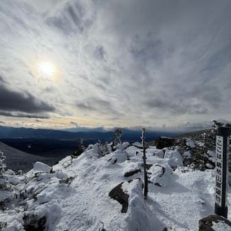 朝は乗鞍岳や穂高辺りもクッキリ見えていましたが、午後は雲に覆われております。