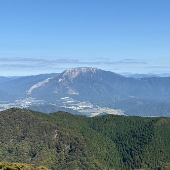 さすが100名山⛰️ 山容がいい