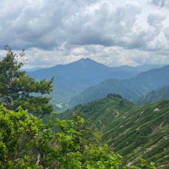 燧ヶ岳はずっとかっこいい。