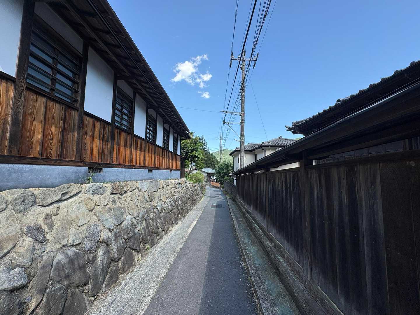 熊野神社を出ると奥多摩らしい町の風景になります
鳩ノ巣駅から帰ります

今日も素晴らしい山行をありがとうございました