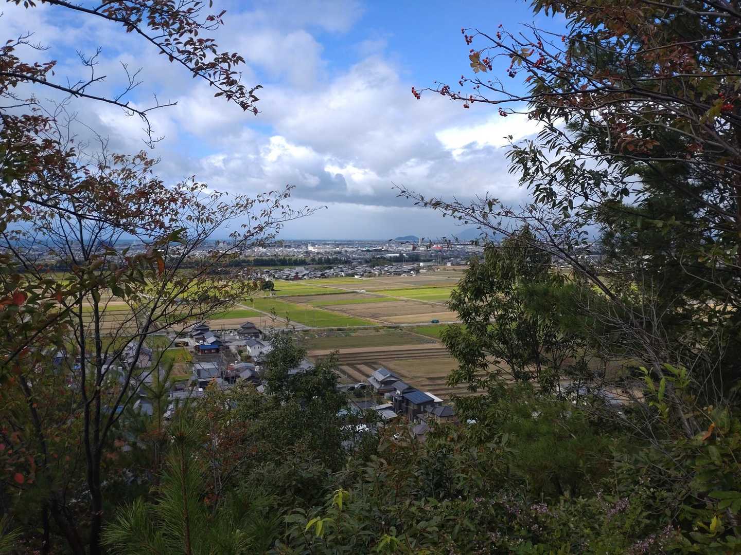 琵琶湖と竹生島か？