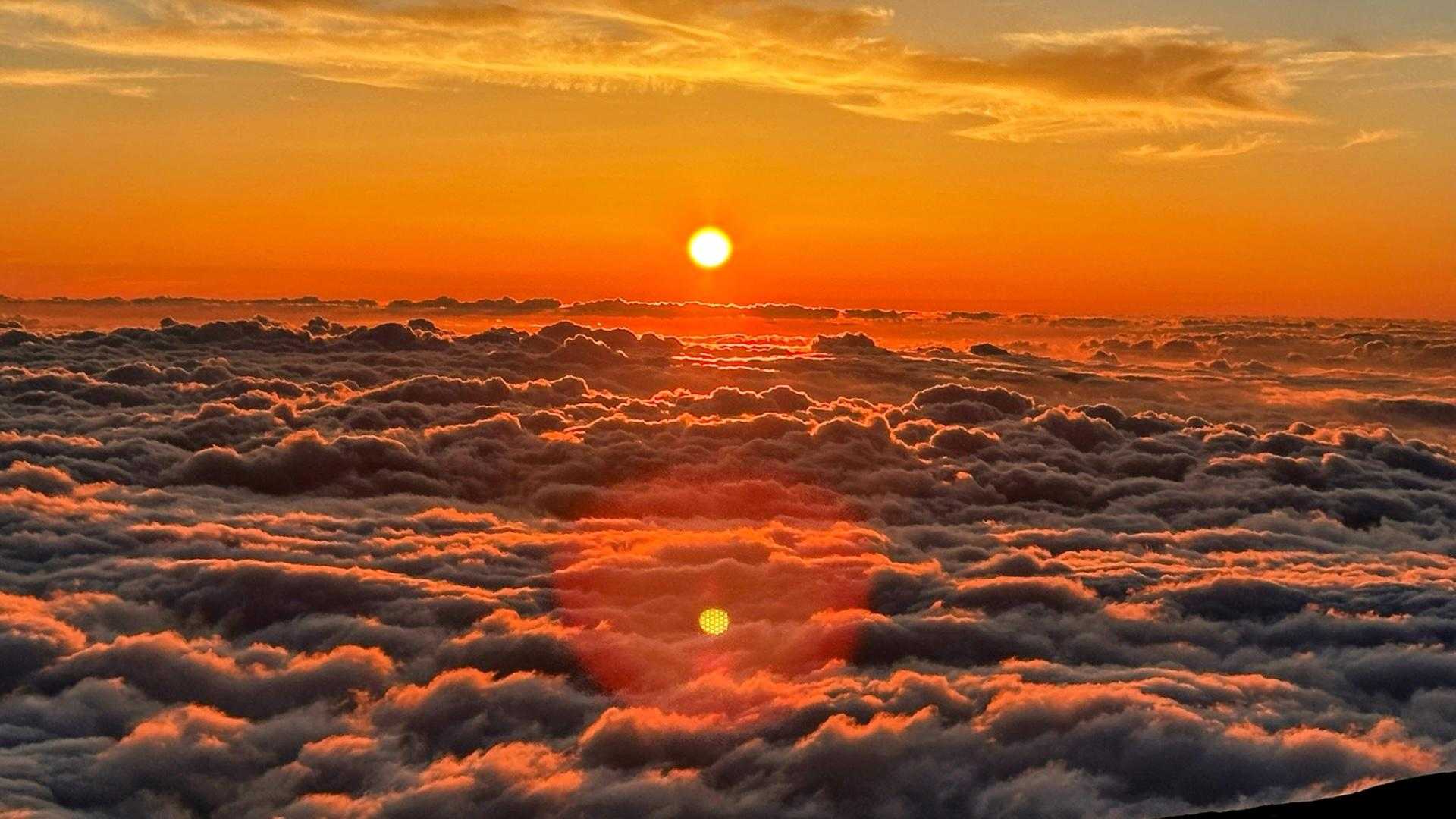 台風前のせいか夕陽がキレイ✨