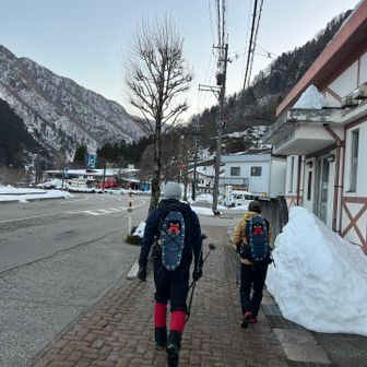 この時期の立山駅は、静か🎵