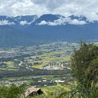 やはり北アルプスのは雲に覆われていて有明山、一時的に大天井岳が見えた位でした。