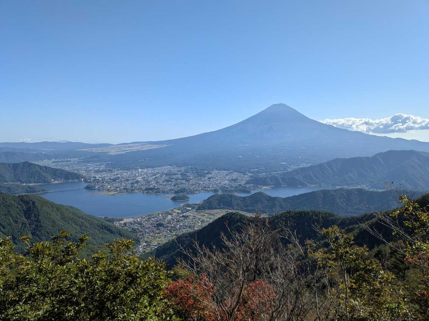 御坂峠-カネ山-御坂山-観音平山-旧御坂峠-コブ岩ノ頭-御 縦走コースの写真