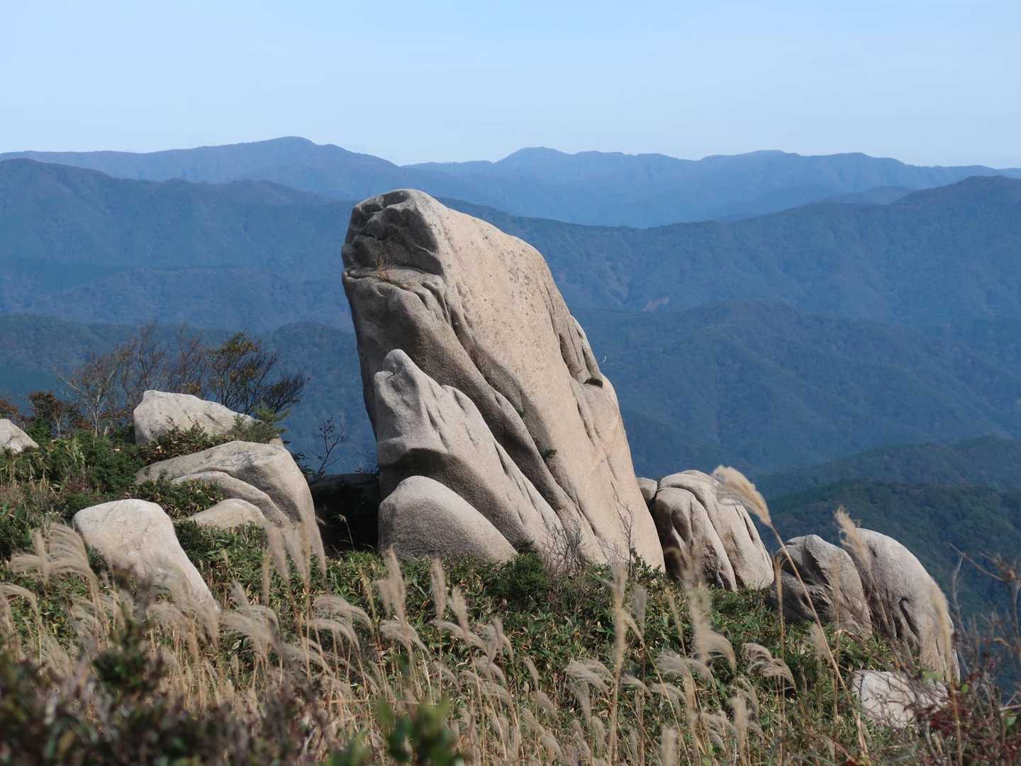 ジョーズ岩。自然って 凄いですね！