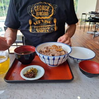 お肉大好き❤息子さんは、迷わず伊賀牛どんぶり