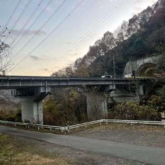 なんとかヘッデン無しで無事下山できました。
スタートを1時間早くできれば良かったかなと反省。キツかったけど達成感ありでよかったです。
