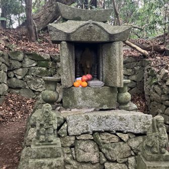 お馬さんにまたがった役行者