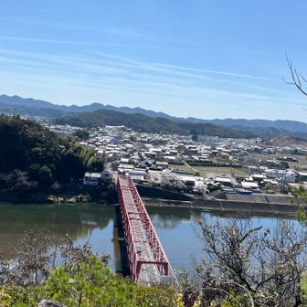 先ほど渡った鮎之瀬橋