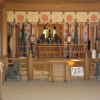 神社の中（キレイ）