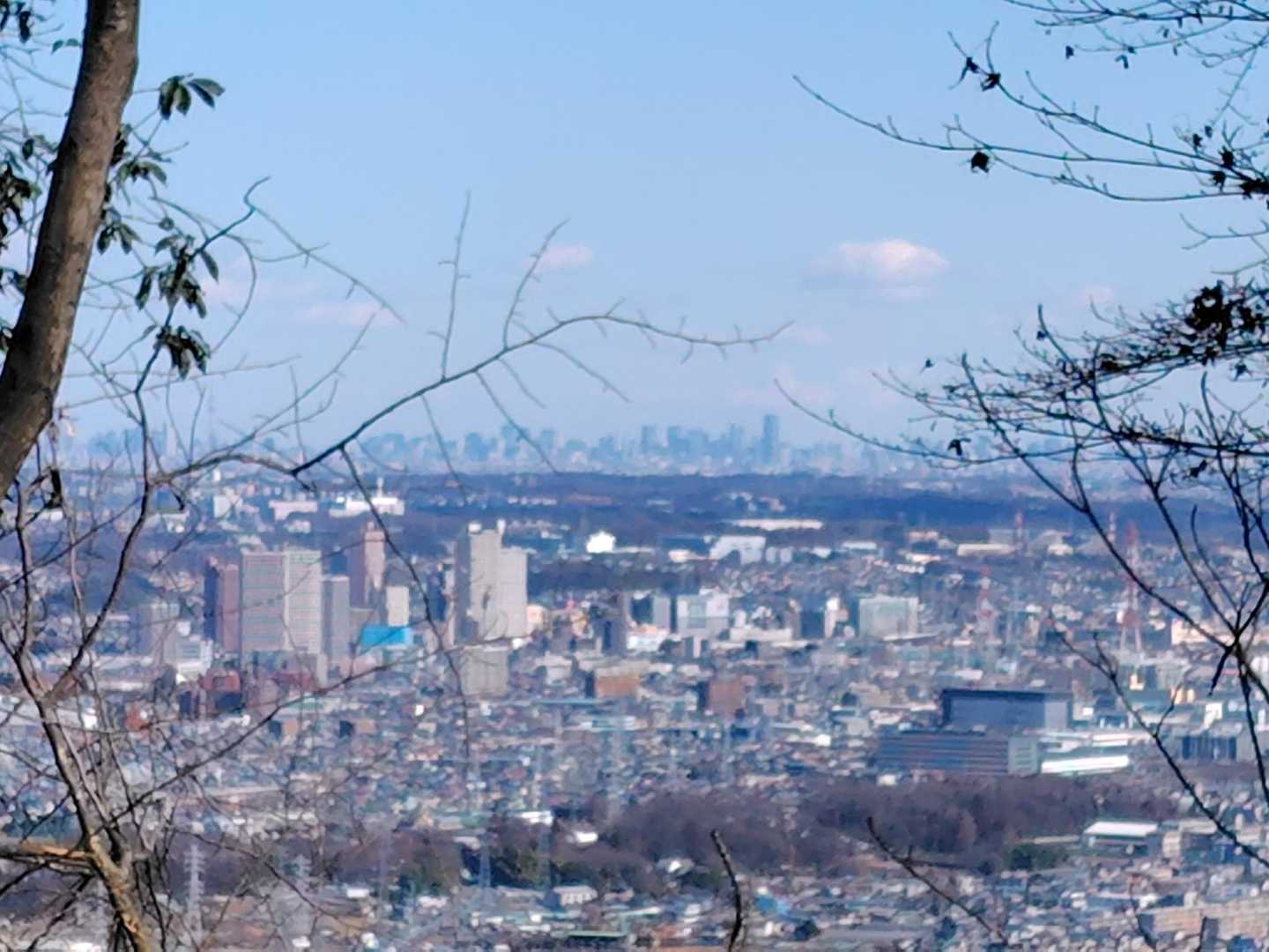 都内方面のビル群