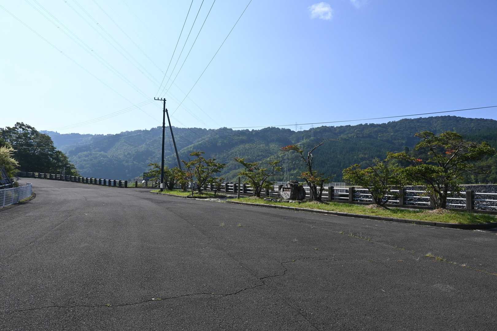 稲叢貯水池駐車場で初めての１枚(笑)