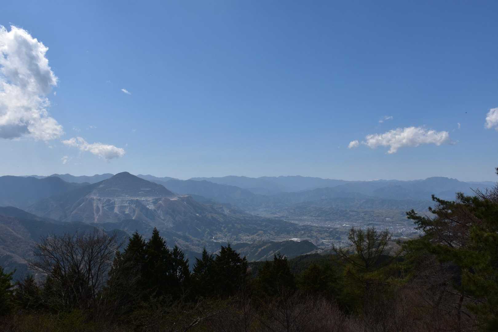正丸駅-旧正丸峠-虚空蔵峠-二子山-七曲り峠-カバ岳-大野 縦走コースの写真