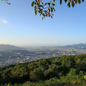 素晴らしい展望。
太宰府市と筑紫野市が一望できます。