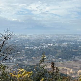 有明海の向こうに雲仙
手前には九州新幹線🚄