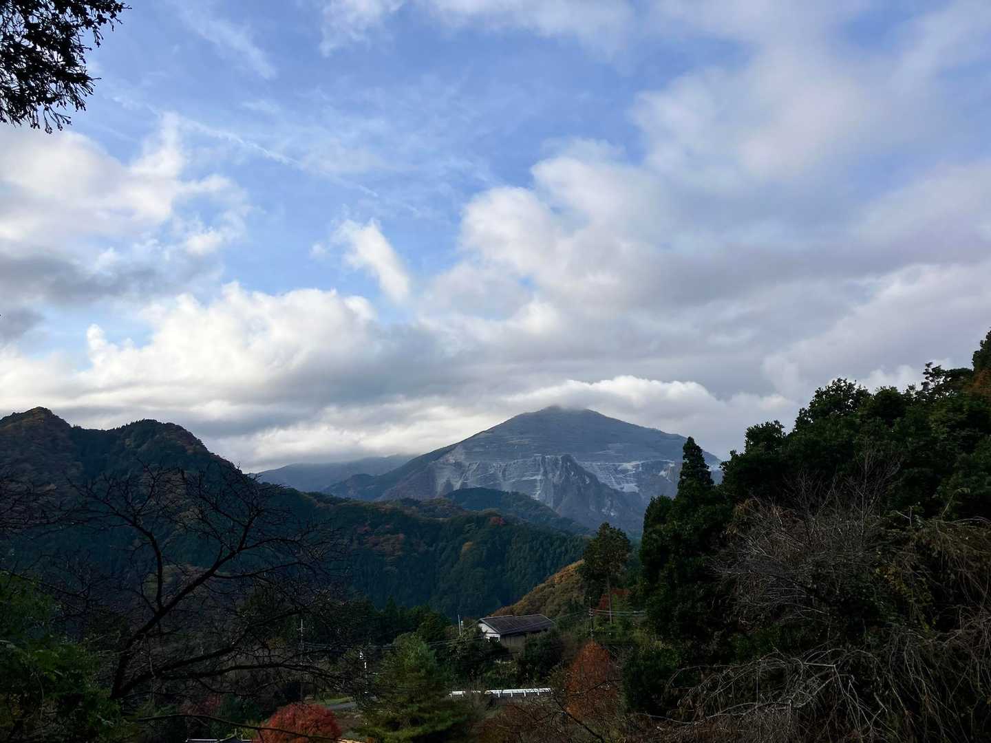武甲山⛰️ここから先はガスって見えず😂