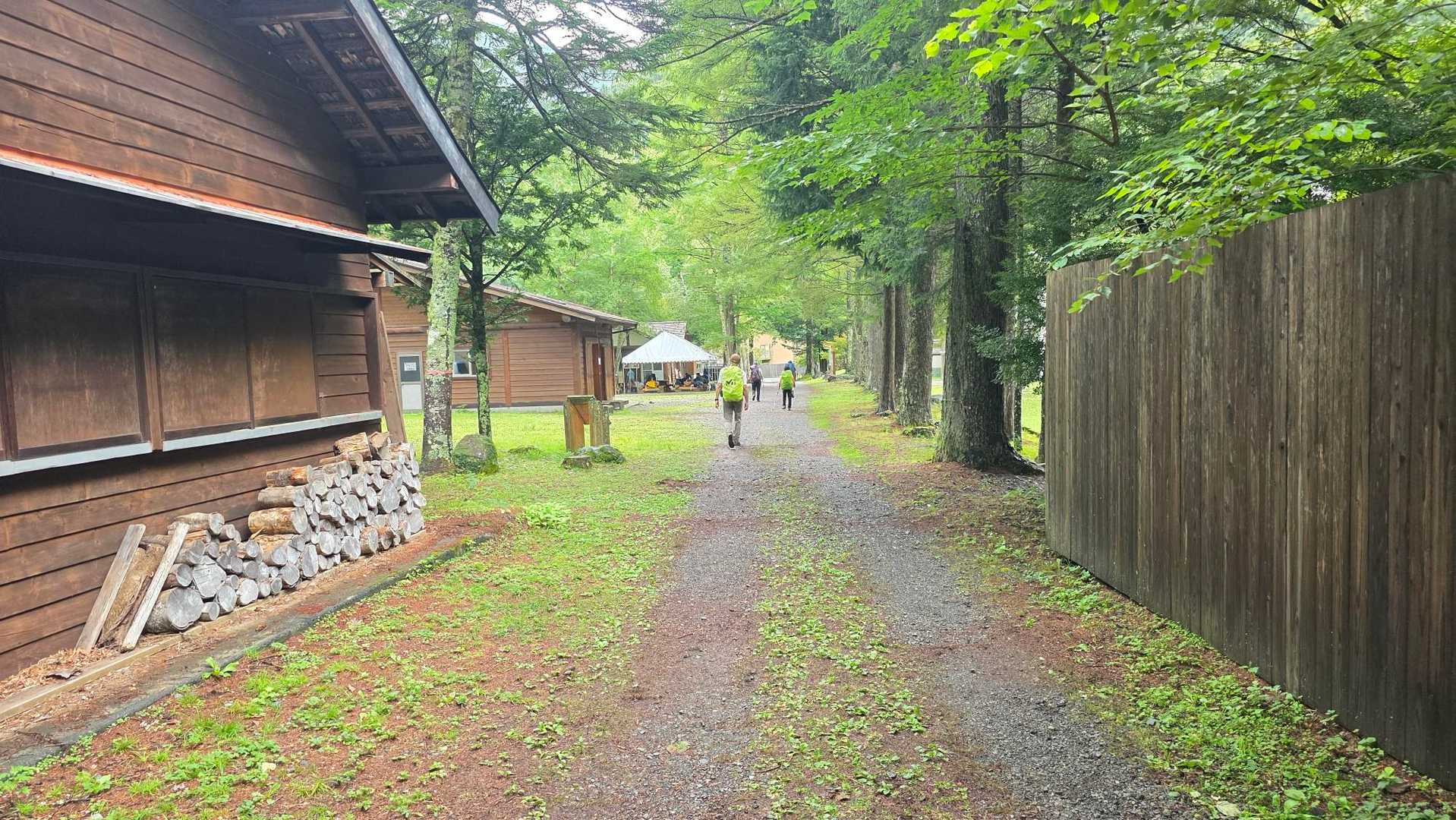 さわらじまロッジに到着し登山終了。身も心も疲れました…。
今回はいろいろな経験が出来たので次の登山に活かしたいと思います！