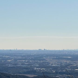 宮脇駅のデッキから東京方面を望む
