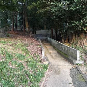 吾妻山北口はお寺の裏から登る🪦
初めては分かりにくい🦆