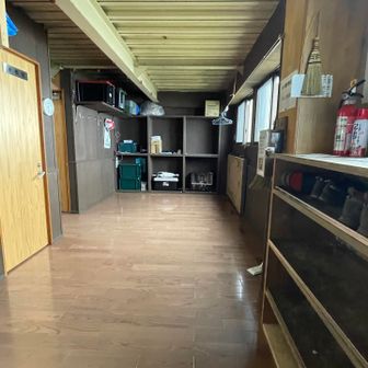 避難小屋の中はとてもきれいでした