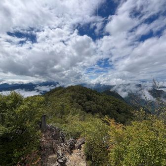 トレーニングのつもりできたけど頂上晴れてた☀️
めっちゃ嬉しい⤴️