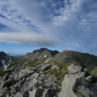 雲がだんだんと増えてくる。もう少し待ってよ。