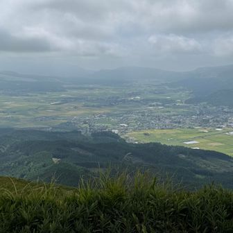 阿蘇市を望めます