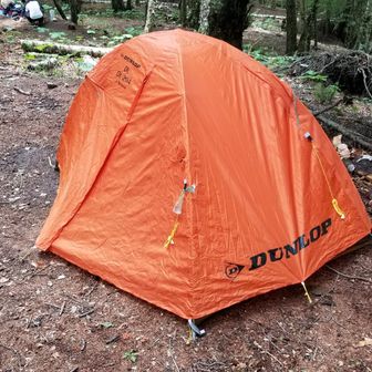 ベースキャンプを設営。富士見平に着いた時には多くのテントが張られていましたが、ほぼ全てがこの日の内に撤収していました。