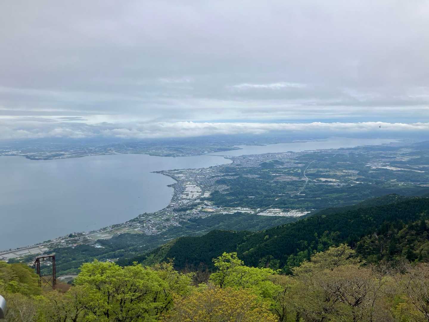 ここから下山
いつの間にかガスも晴れて
やっと見えた琵琶湖