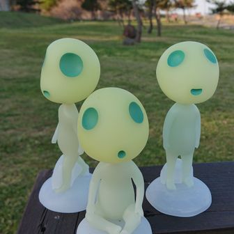鬼娘と山に登るお父さん