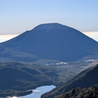 男体山　戦場ヶ原　湯ノ湖