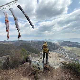 ビシャゴ岩で 当然
ゆっくり昼食 
貸し切り状態😊😊